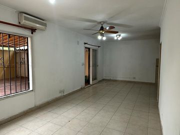 Triplex en alquiler en Muñiz