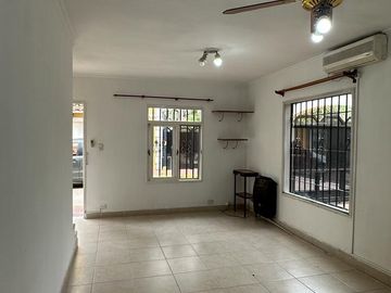 Triplex en alquiler en Muñiz