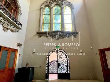 Casa con Uso de Suelo de Oficinas en Polanco