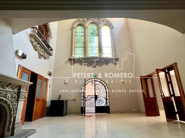 Casa con Uso de Suelo de Oficinas en Polanco