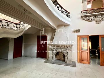 Casa con Uso de Suelo de Oficinas en Polanco