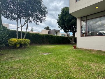 Casa de Venta Dentro de Urbanización Intervalles Ruta Viva