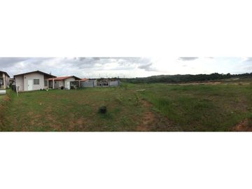 VENDO CASA BRISAS DEL GOLF ARRAIJAN