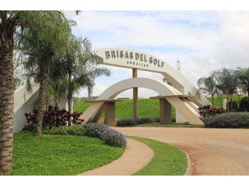 VENDO CASA BRISAS DEL GOLF ARRAIJAN