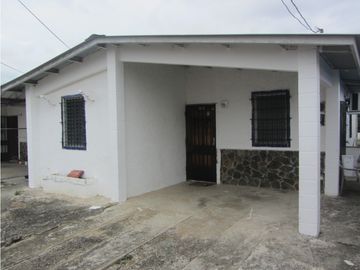Se Vende Casa en Puerto Caimito-La Chorrera (DR)