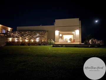 Casa en venta de 3 dormitorios en La Reserva