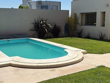 Casa en venta de 3 dormitorios en La Reserva