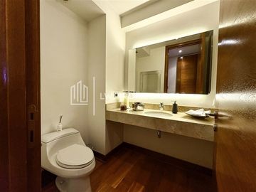 Departamento en Venta en Presidente Riesco / Luz