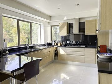 Departamento en Venta en Presidente Riesco / Luz
