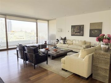 Departamento en Venta en Presidente Riesco / Luz