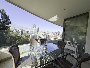 Departamento en Venta en Presidente Riesco / Luz
