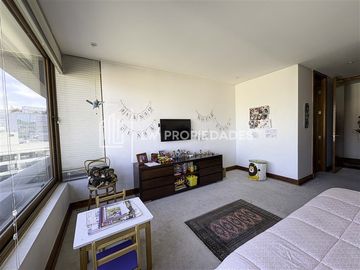 Departamento en Venta en Presidente Riesco / Luz