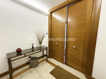 Departamento en Venta en Presidente Riesco / Luz