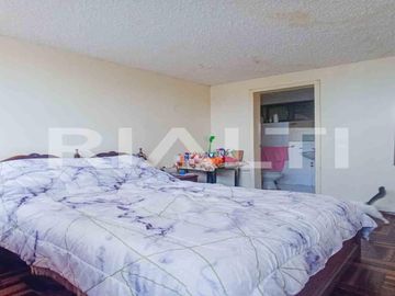De Venta Dpto 3 habitaciones en el sector de la Kennedy Quito