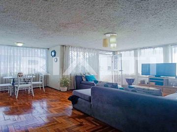 Departamento con terraza, 3 dormitorios Sector Kennedy Quito