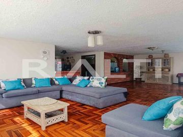 Departamento con terraza, 3 dormitorios Sector Kennedy Quito