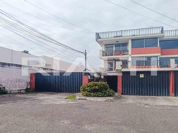 Departamento con terraza, 3 dormitorios Sector Kennedy Quito