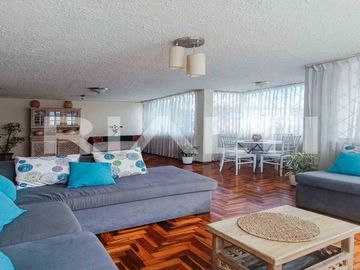 Departamento con terraza, 3 dormitorios Sector Kennedy Quito