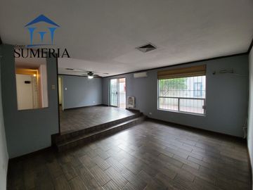 Bonita y espaciosa casa en Col. Cuauhtémoc