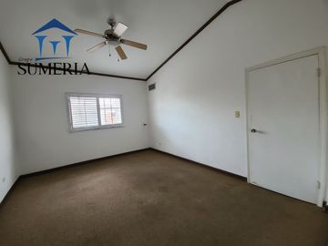 Bonita y espaciosa casa en Col. Cuauhtémoc