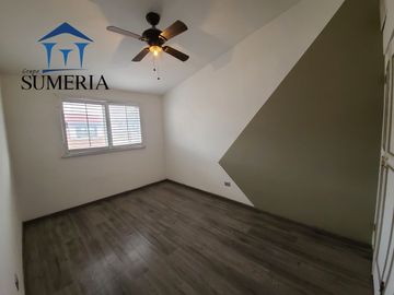 Bonita y espaciosa casa en Col. Cuauhtémoc