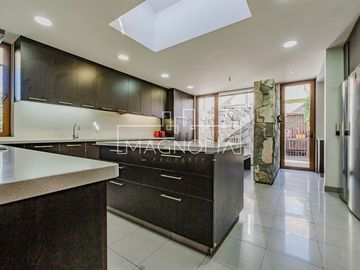Casa en Venta en ESPECTACULAR MEDITERRANEA ARQUITECTO ALFREDO FRENANDEZ