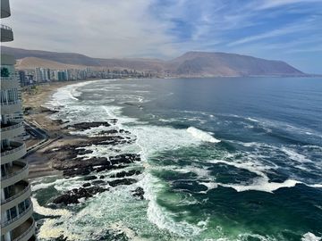 VENTA  DE EXCLUSIVO DEPTO EN EDIFICIO PUNTA CAVANCHA - IQUIQUE