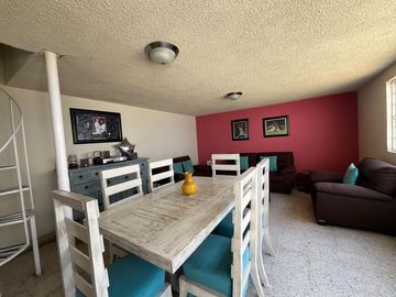 Casa en Venta con Locales Comerciales Toluca