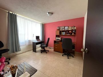 Casa en Venta con Locales Comerciales Toluca