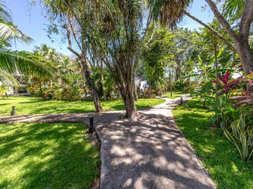 CASA MODERNA EN VENTA EN SELVAMAR, PLAYA DEL CARMEN