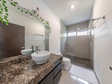 CASA MODERNA EN VENTA EN SELVAMAR, PLAYA DEL CARMEN