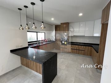 CASA DE AUTOR | $6,190,000 | HACIENDA CARLOTA | QUERETARO | ACABADOS DE LUJO