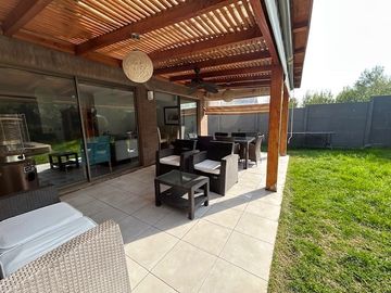 Casa en Venta en SAN CARLOS DE APOQUINDO