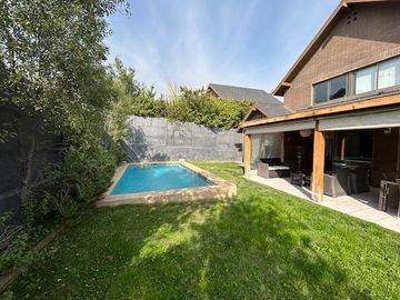Casa en Venta en SAN CARLOS DE APOQUINDO