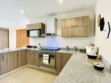 Departamento con Elegancia Moderna