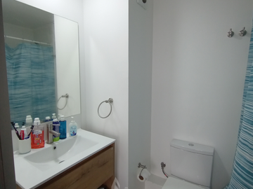 Se vende lindo Home Studio. Piso 17. La Florida