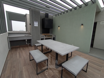 Se vende lindo Home Studio. Piso 17. La Florida