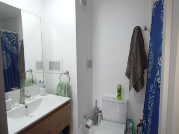 Se vende lindo Home Studio. Piso 14. La Florida