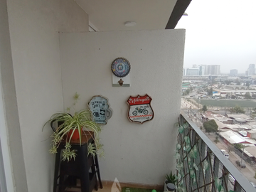 Se vende lindo Home Studio. Piso 14. La Florida