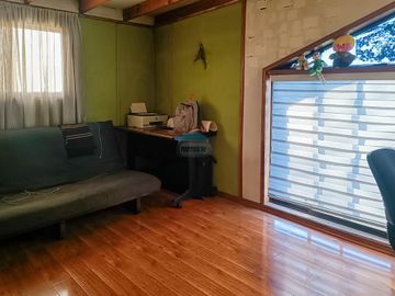HERMOSA CASA DE DOS PISOS EN METRO SANTIAGO BUERAS, MAIPU