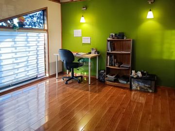 HERMOSA CASA DE DOS PISOS EN METRO SANTIAGO BUERAS, MAIPU