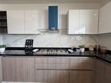 Casa Nueva  Venta excelentes acabados, dentro de Residencial con Casa club, seguridad en Metepec por Ave. Lerma.