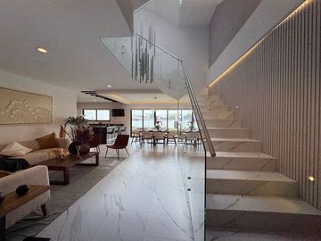 Casa Nueva  Venta excelentes acabados, dentro de Residencial con Casa club, seguridad en Metepec por Ave. Lerma.