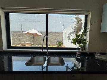 Casa Nueva en Venta; residencial con vigilancia y control de acceso por Ave, Lerma, rápida salida a CDMX, Toluca, Aeropuerto de Toluca