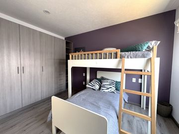 Casa Nueva en Venta; residencial con vigilancia y control de acceso por Ave, Lerma, rápida salida a CDMX, Toluca, Aeropuerto de Toluca