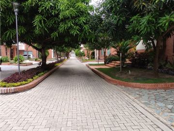 Venta casa dúplex bifamiliar en Villa Campestre