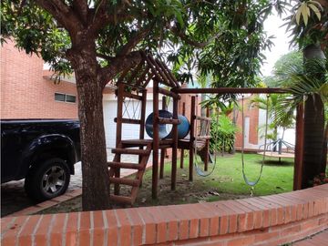 Venta casa dúplex bifamiliar en Villa Campestre