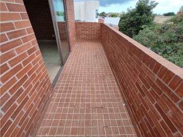 Venta casa dúplex bifamiliar en Villa Campestre
