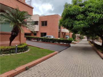Venta casa dúplex bifamiliar en Villa Campestre