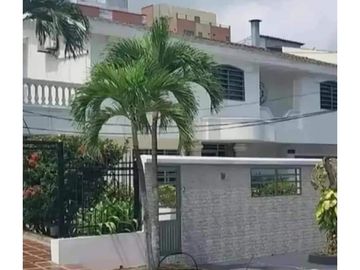 Venta casa en Villa Santos.